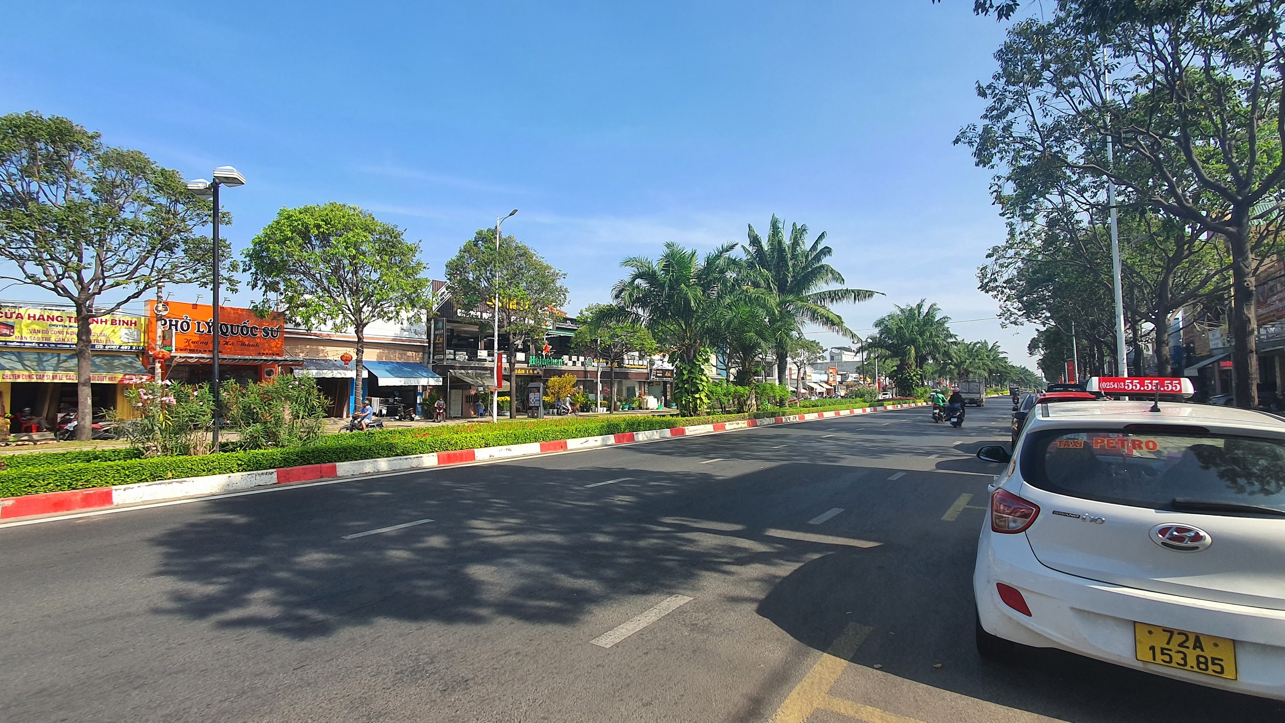 CHO THUÊ MẶT TIỀN THỐNG NHẤT (330M2) NGANG 12M CÓ SẴN HẠ TẦNG