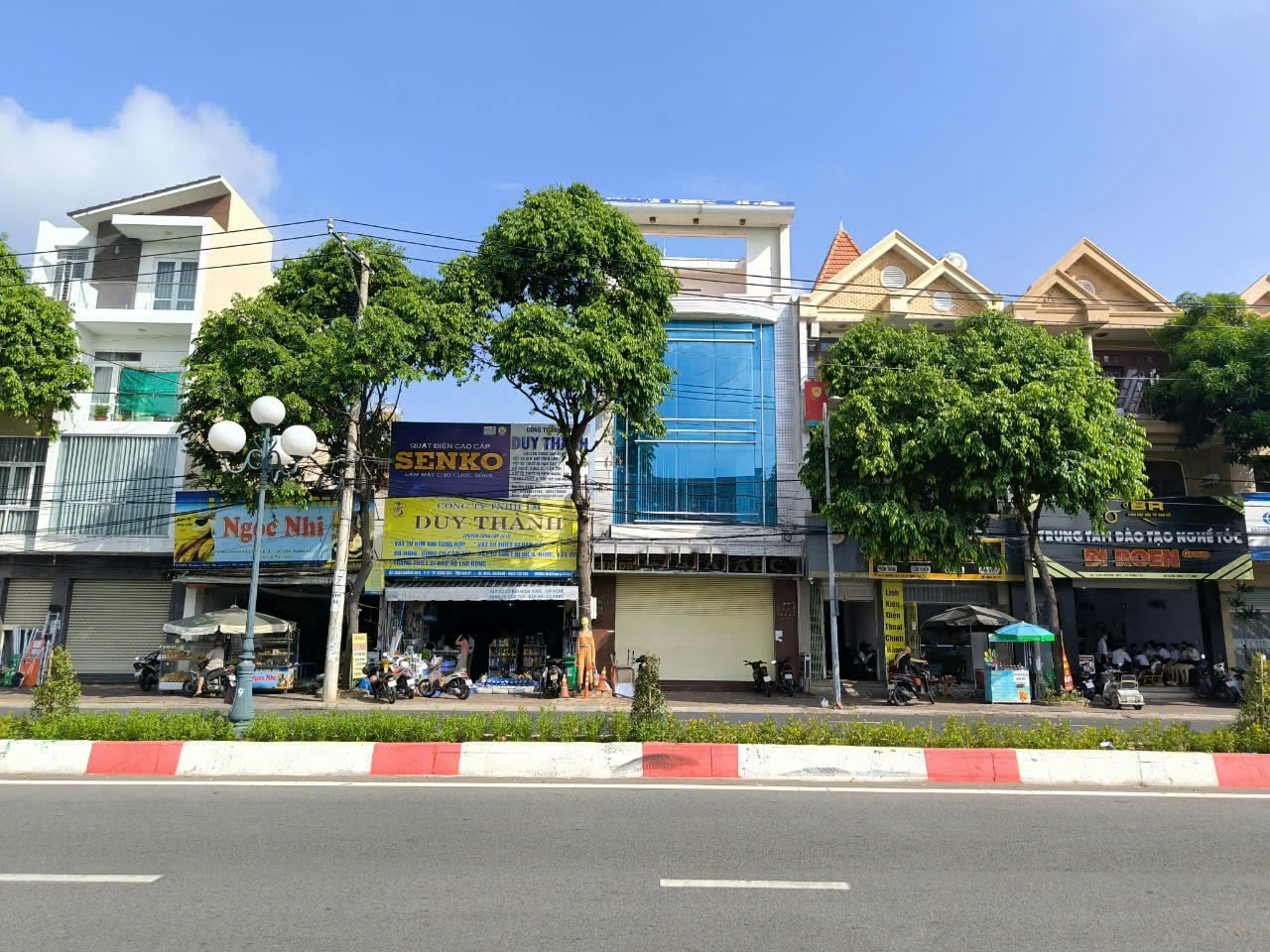 CHO THUÊ MẶT BẰNG ĐẸP NHÀ NGUYÊN CĂN ĐƯỜNG 30/04 GẦN KCN ĐÔNG XUYÊN