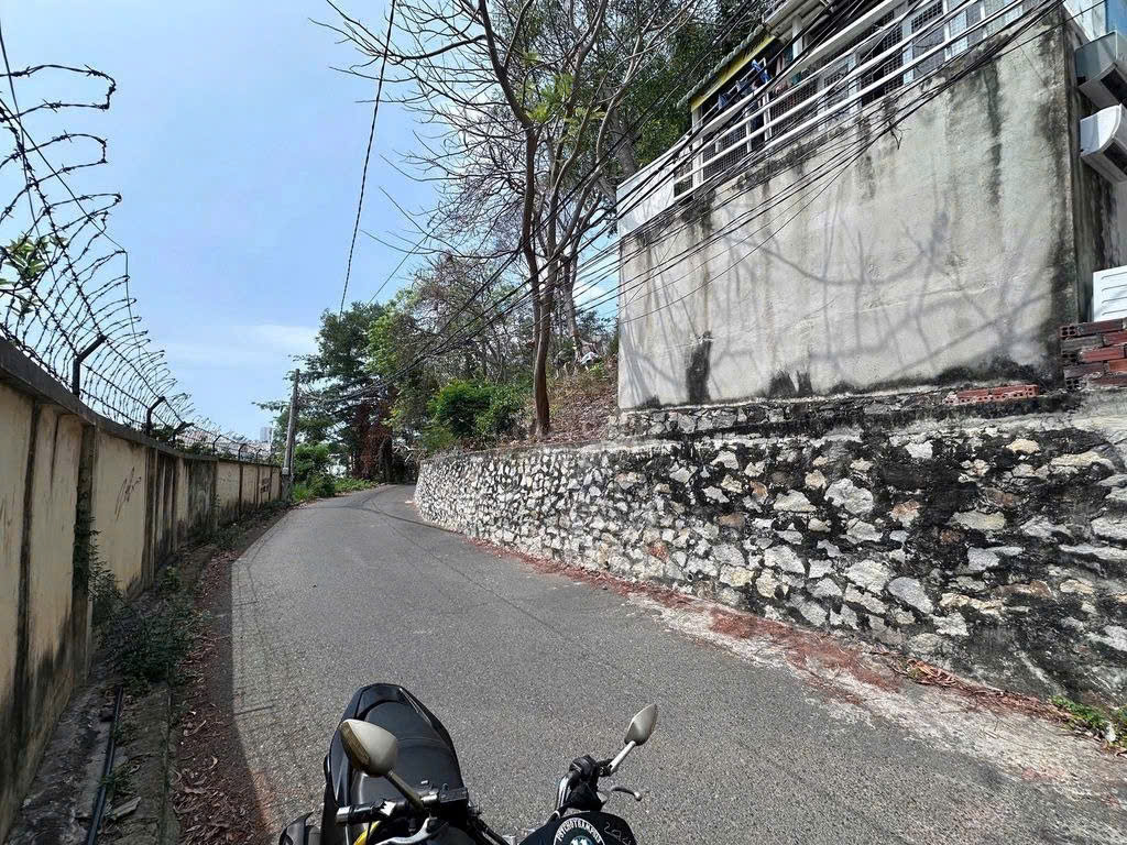 BÁN ĐẤT TRỐNG ĐƯỜNG VI BA, PHƯỜNG THẮNG NHÌ, VŨNG TÀU, DIỆN TÍCH 1.476M2 KHU VỰC TRUNG TÂM THÀNH PHỐ ĐÔNG DÂN CƯ