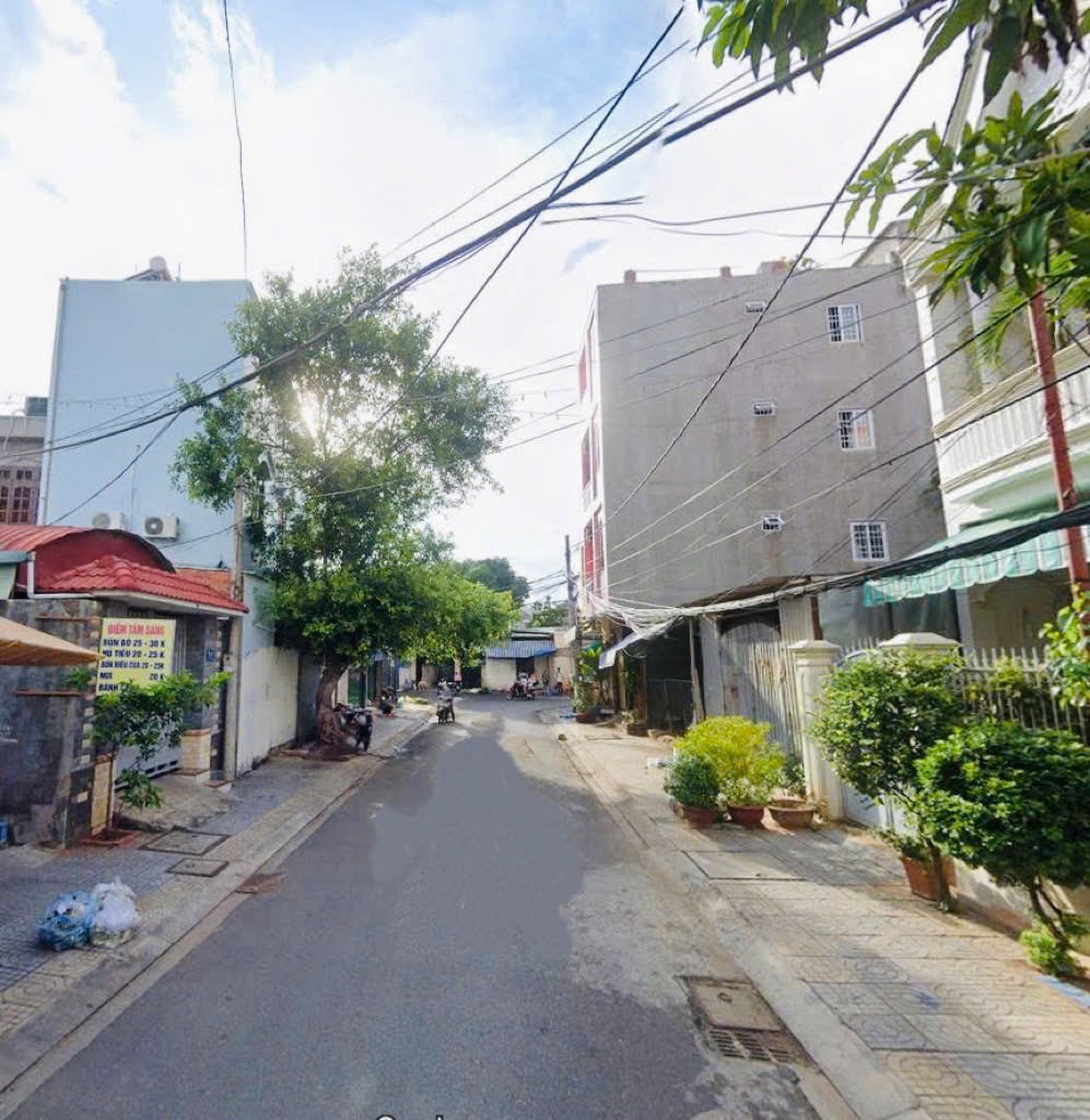BÁN NHÀ 1 TRỆT 2 LẦU, DIỆN TÍCH 95M2, ĐƯỜNG HOÀNG VĂN THÁI, PHƯỜNG NGUYỄN AN NINH VŨNG TÀU, VỊ TRÍ NHÀ NẰM NGAY KHU TIỀM NĂNG, SẦM UẤT, GIÁ HỢP LÝ ĐẦU TƯ SINH LỜI