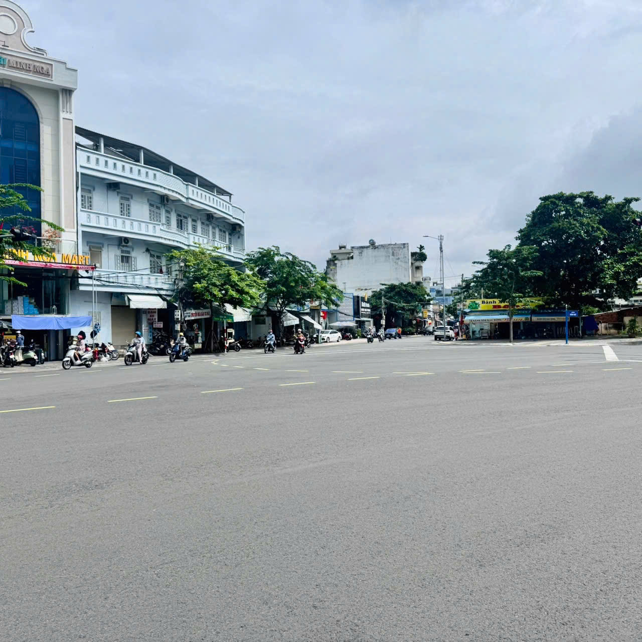 CHO THUÊ MẶT BẰNG NGAY NGÃ 5 TRƯƠNG CÔNG ĐỊNH GIAO THỐNG NHẤT, VŨNG TÀU, PHÙ HỢP KINH DOANH CỬA HÀNG, SHOP