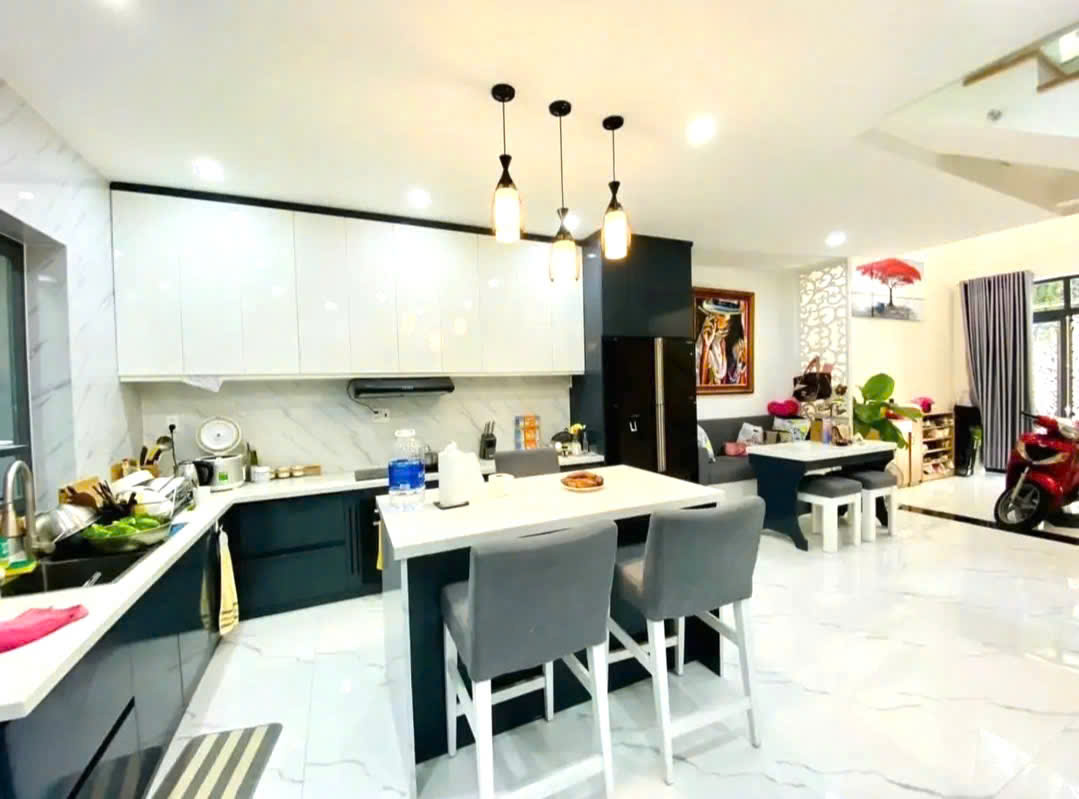 BÁN NHÀ HẺM Ô TÔ ĐƯỜNG PHAN CHU TRINH, VŨNG TÀU, DIỆN TÍCH 72M2 NGAY TRUNG TÂM GẦN BIỂN, TIỀM NĂNG