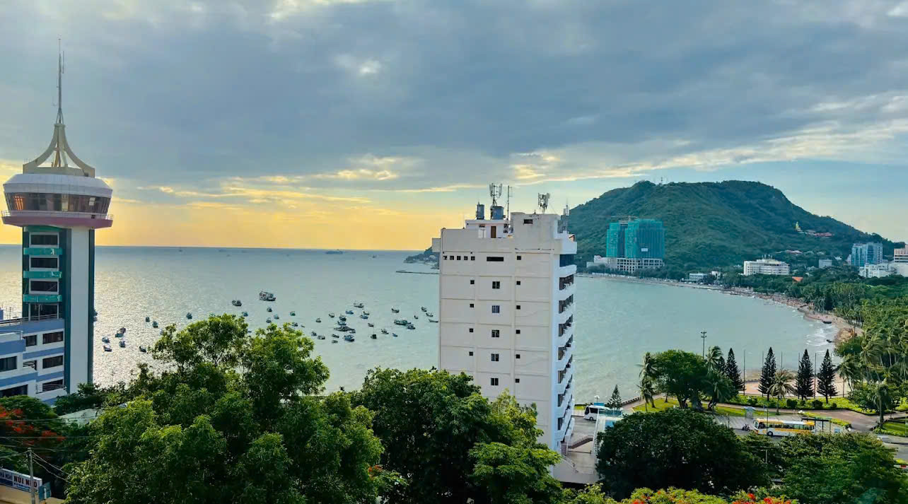 BÁN NHÀ 1 TRỆT 3 LẦU, HẢI ĐĂNG, VŨNG TÀU, DIỆN TÍCH 170M2 HƯỚNG ĐÔNG BẮC, VỊ TRÍ SANG TRỌNG