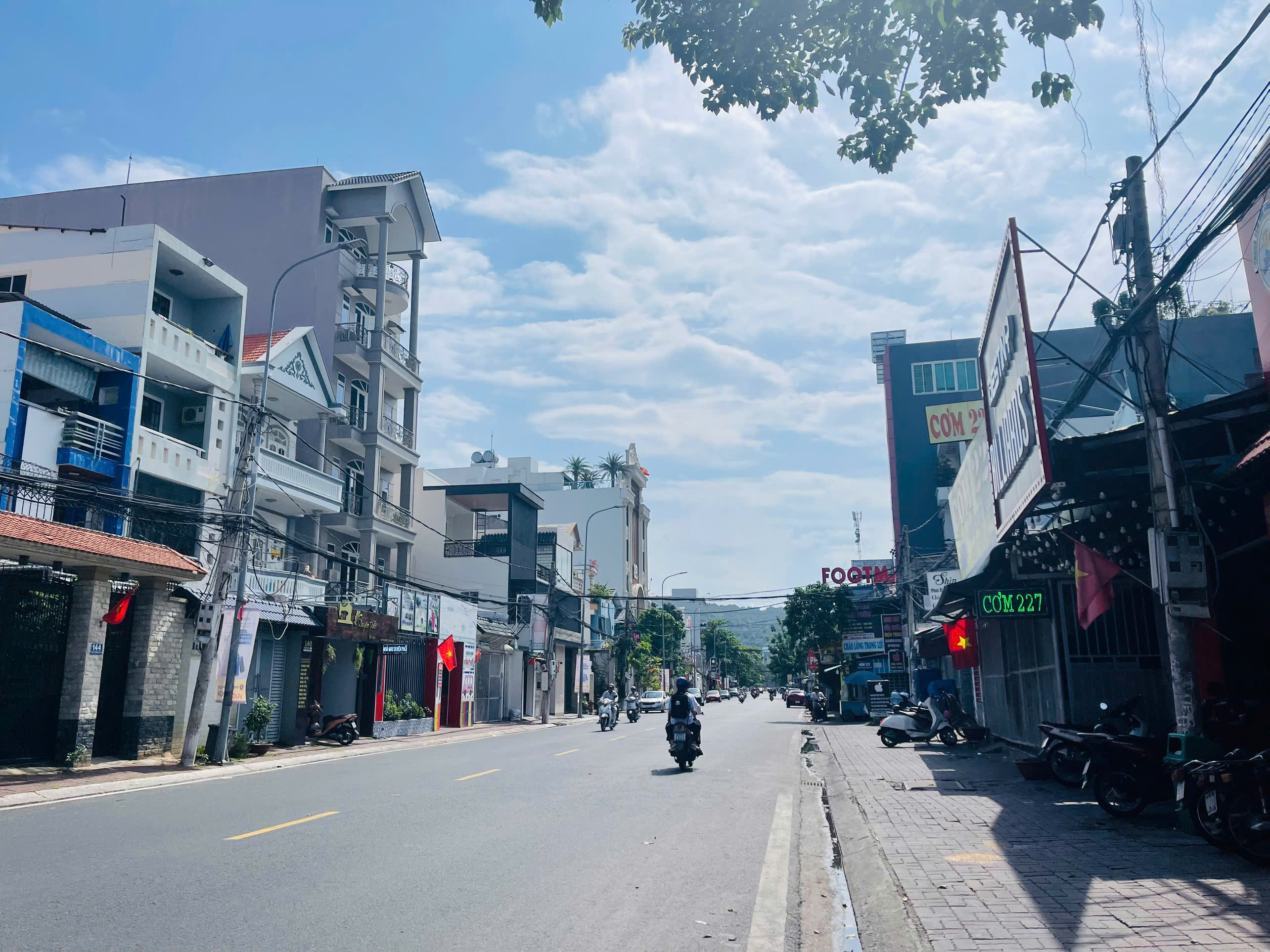 CHO THUÊ MẶT BẰNG KINH DOANH SPA, VĂN PHÒNG TRỤC ĐƯỜNG TRƯƠNG CÔNG ĐỊNH, NGAY TRUNG TÂM THÀNH PHỐ VŨNG TÀU
