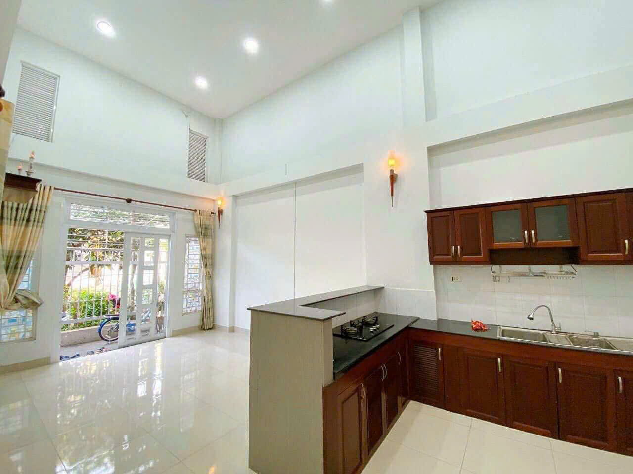 BÁN NHÀ ĐƯỜNG TRẦN PHÚ, PHƯỜNG 5, VŨNG TÀU, DIỆN TÍCH 74.2M2 NGAY KHU VỰC ĐÔNG DÂN CƯ, GẦN BIỂN