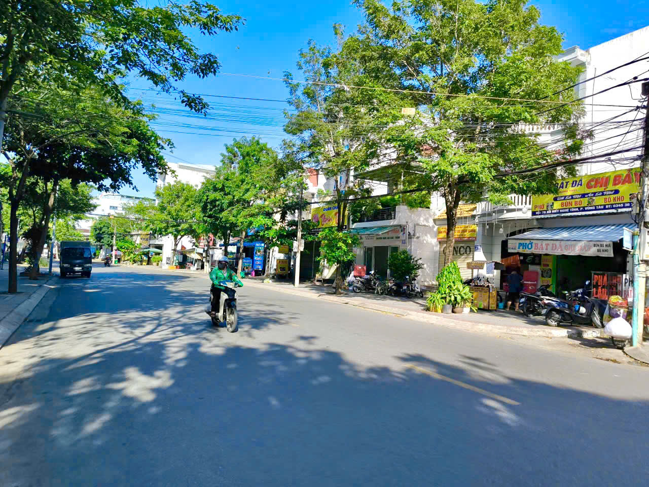 CHO THUÊ MẶT BẰNG ĐƯỜNG XÔ VIẾT NGHỆ TĨNH, VŨNG TÀU, VỊ TRÍ KINH DOANH TỐT