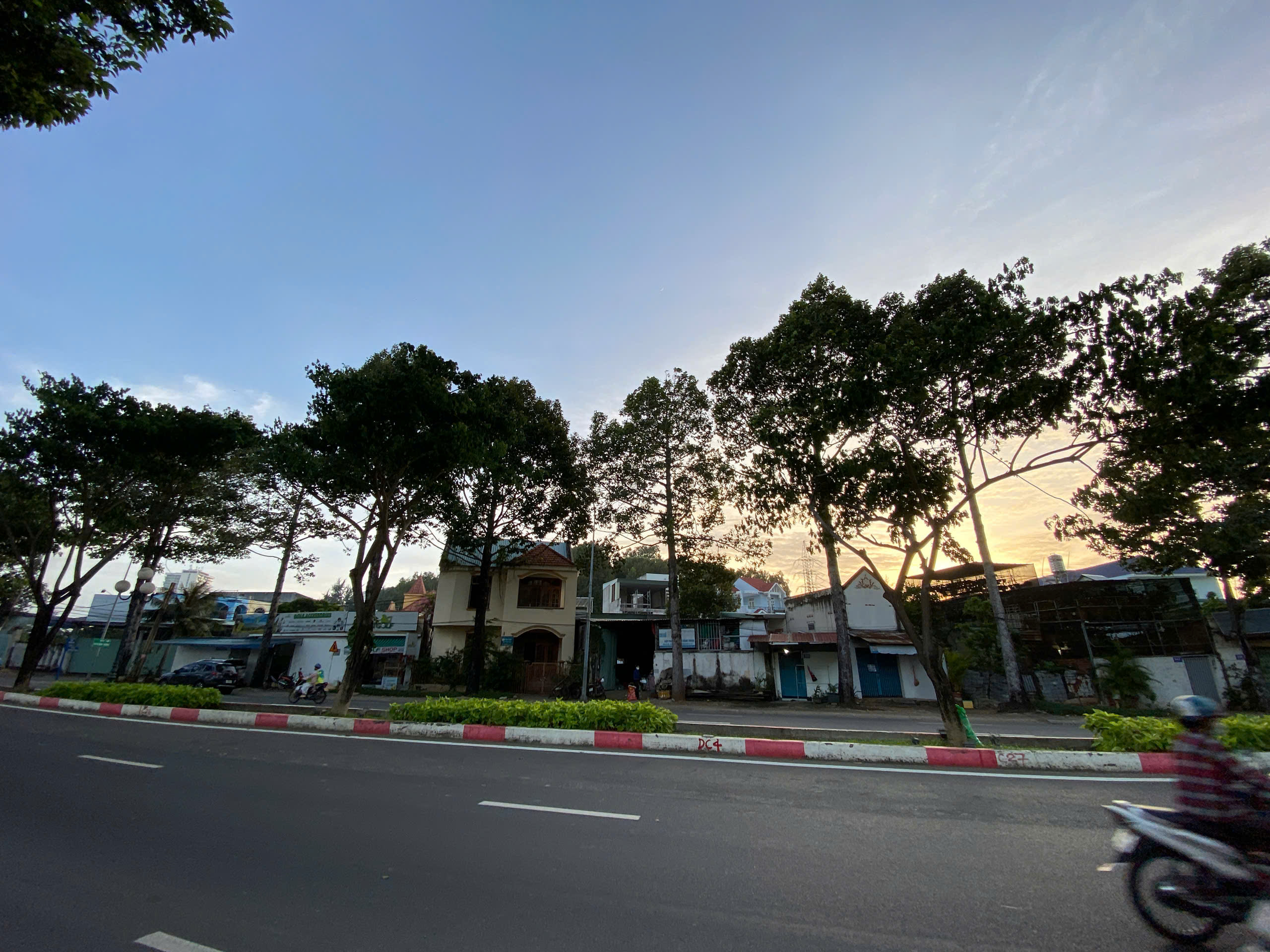 BÁN ĐẤT MẶT TIỀN ĐƯỜNG NGUYỄN AN NINH, VŨNG TÀU, DIỆN TÍCH 294M2 VỊ TRÍ TIỀM NĂNG, GẦN BIỂN