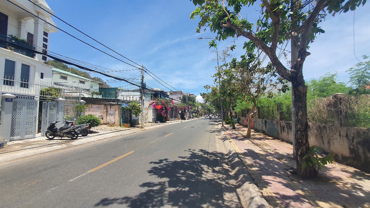 BÁN ĐẤT TRỐNG MẶT TIỀN PHAN CHU TRINH, PHƯỜNG 2, VŨNG TÀU, DIỆN TÍCH 186M2 VỊ TRÍ GẦN BIỂN, TIỀM NĂNG