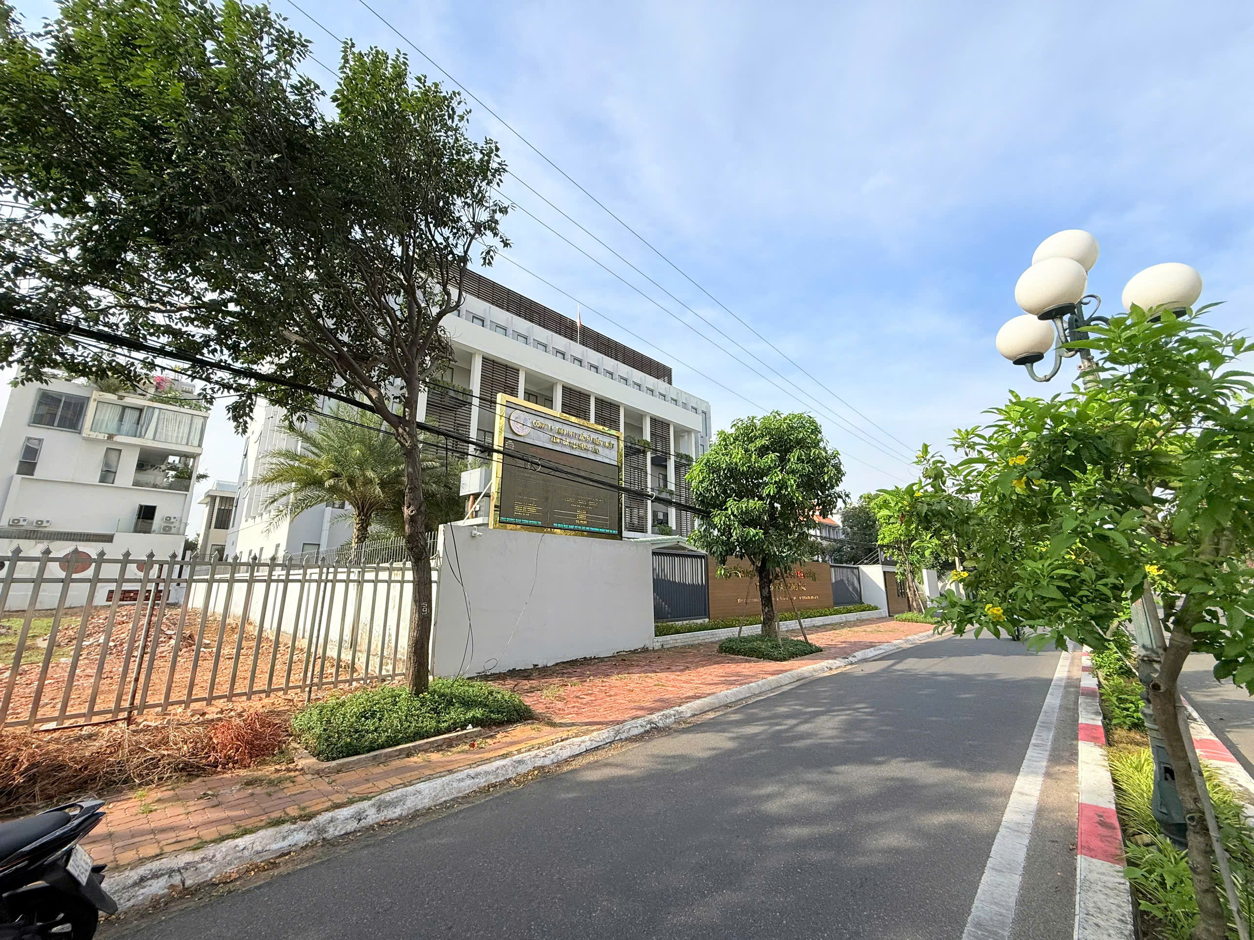 CHO THUÊ MẶT BẰNG ĐẤT TRỐNG MẶT TIỀN VỈA HÈ RỘNG, TRUNG TÂM VŨNG TÀU, DIỆN TÍCH 800M2