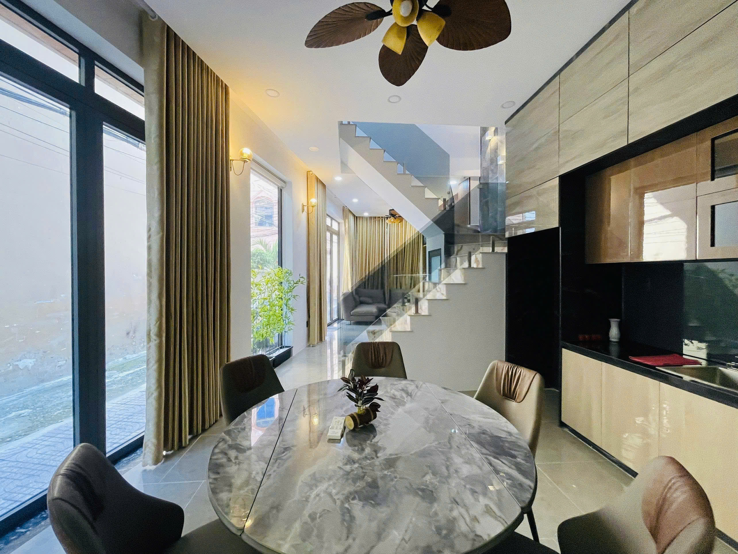 BÁN NHÀ ĐƯỜNG NGUYỄN AN NINH, PHƯỜNG THẮNG NHÌ, VŨNG TÀU, DIỆN TÍCH 75M2 NHÀ THIẾT KẾ SANG TRỌNG, NẰM NGAY KHU VỰC ĐÔNG DÂN CƯ, TIỀM NĂNG SINH LỜI