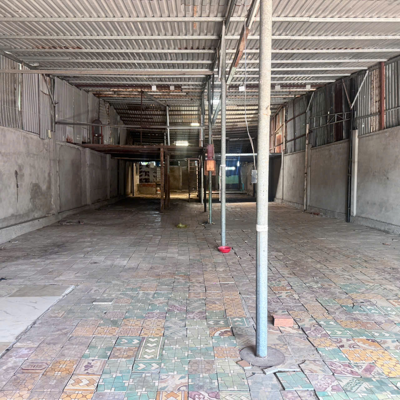 CHO THUÊ MẶT BẰNG BÌNH GIÃ, VŨNG TÀU, DIỆN TÍCH 400M2 VỊ TRÍ ĐẸP VỈA HÈ RỘNG