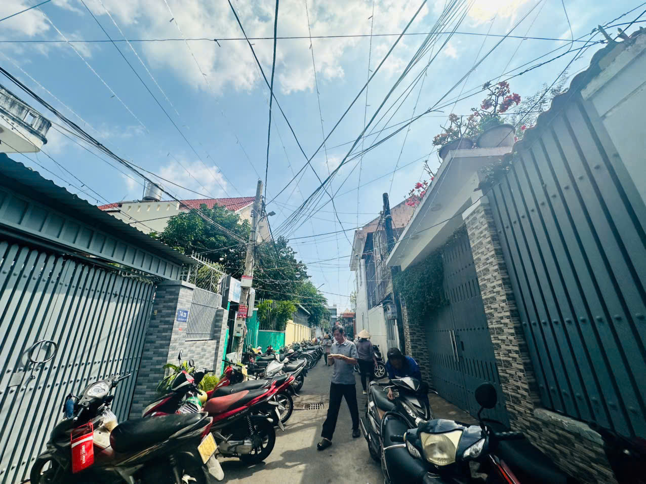 BÁN NHÀ ĐƯỜNG TRƯƠNG CÔNG ĐỊNH, VŨNG TÀU, DIỆN TÍCH 148M2 VỊ TRÍ TRUNG TÂM PHƯỜNG 3, ĐÔNG DÂN CƯ, SẦM UẤT