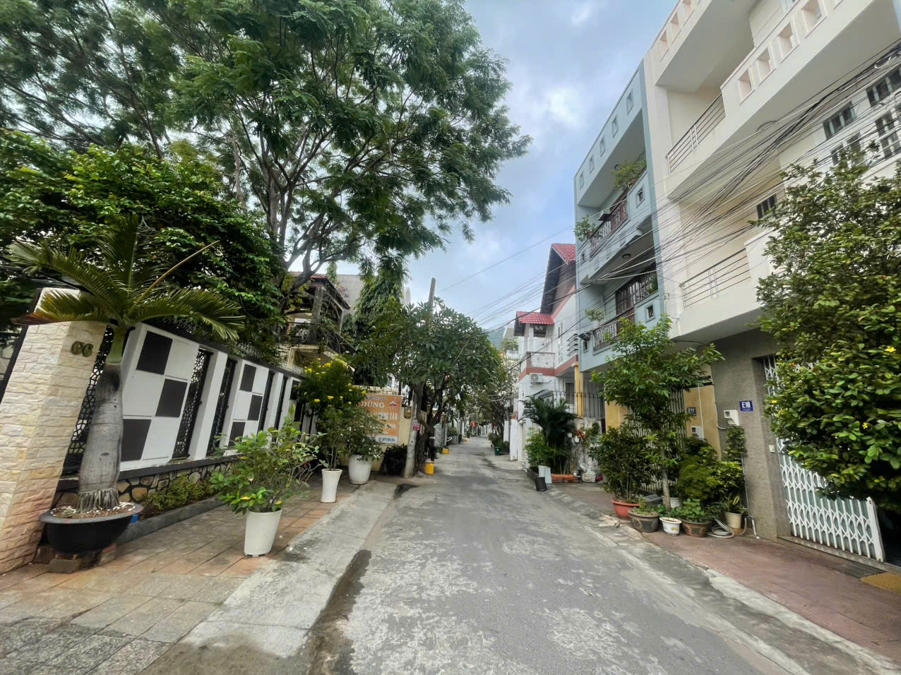 BÁN NHÀ KHU Á CHÂU, ĐƯỜNG HOÀNG HỮU NAM, VŨNG TÀU, VỊ TRÍ GẦN BIỂN, DIỆN TÍCH 89.6M2 KHU VỰC SẦM UẤT, TIỀM NĂNG