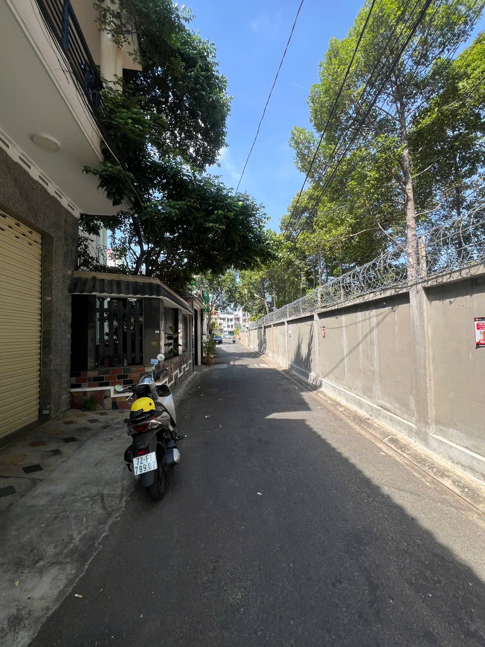 BÁN NHÀ CÓ DÃY TRỌ 4 PHÒNG, ĐƯỜNG NGUYỄN HỚI, VŨNG TÀU, KHU VỰC DÂN CƯ ĐÔNG ĐÚC, NHÀ LIỀN KỀ VỊ TRÍ ĐẮC ĐỊA