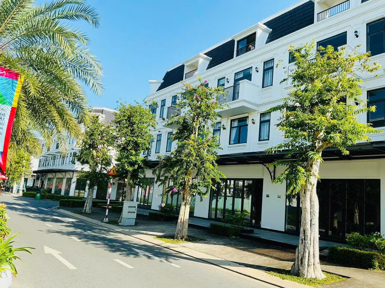 BÁN CĂN SHOPHOUSE LAVIDA VŨNG TÀU, DIỆN TÍCH 120M2 NHÀ 1 TRỆT 3 LẦU, GIÁ CẢ HỢP LÝ, TIỀM NĂNG GIÁ MẠNH, KHU VỰC HƯỚNG TÂY