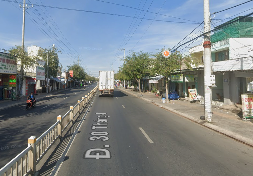 BÁN NHÀ MẶT TIỀN ĐƯỜNG 30/4, VŨNG TÀU, VỊ TRÍ VỈA HÈ RỘNG, NGAY TRUNG TÂM SẦM UẤT, DIỆN TÍCH 115M2 HƯỚNG NAM