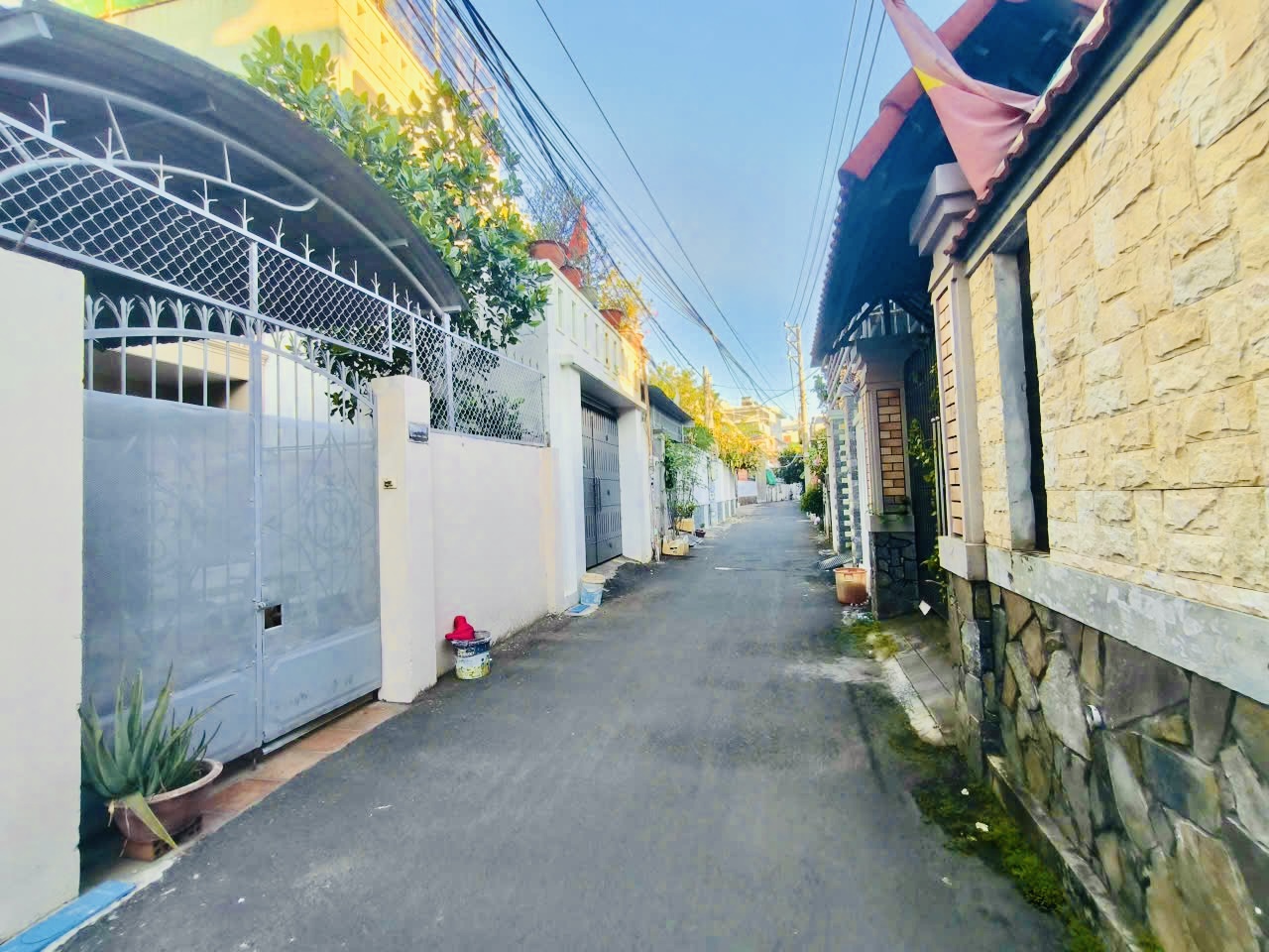 BÁN NHÀ 1 TRỆT 2 LẦU NGUYỄN HỮU CẢNH, VŨNG TÀU, KẾT CẤU 1 TRỆT 2 LẦU THIẾT KẾ MỚI ĐẸP, HƯỚNG TÂY NAM VỊ TRÍ ĐẮC ĐỊA