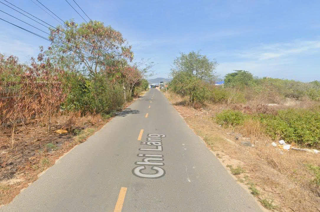 BÁN ĐẤT TRỐNG 2 MẶT TIỀN ĐƯỜNG VÀ BIỂN, CHI LĂNG, VŨNG TÀU, DIỆN TÍCH KHỦNG 4571M2 VỊ TRÍ ĐANG KHAI THÁC ĐẦU TƯ MẠNH, TIỀM NĂNG XÂY DỰNG