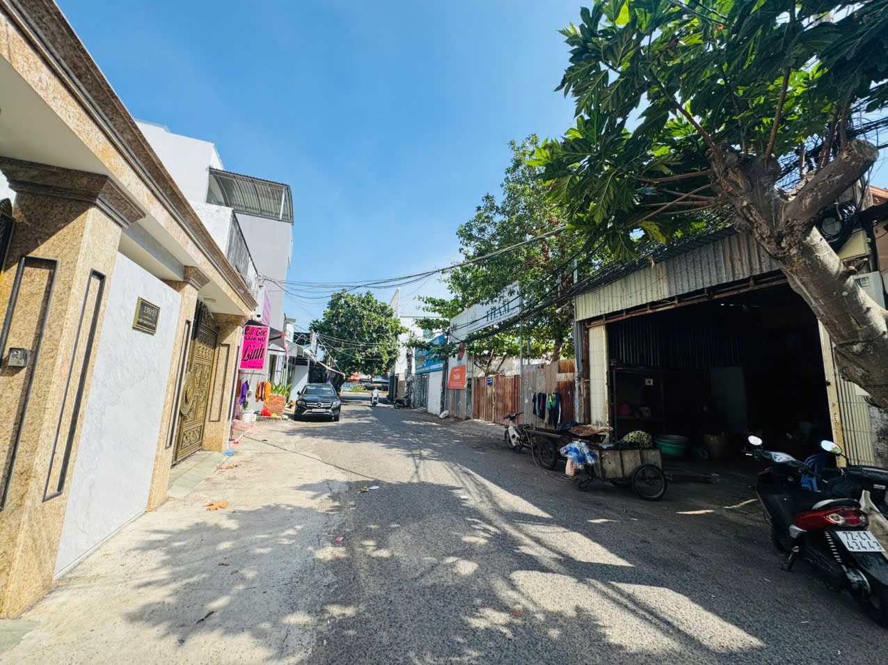 BÁN NHÀ CẤP 4 ĐƯỜNG HUYỀN TRÂN CÔNG CHÚA, VŨNG TÀU, DIỆN TÍCH 151.3M2 VỊ TRÍ HƯỚNG ĐÔNG BẮC, KHU VỰC DÂN CƯ TIỀM NĂNG, SẦM UẤT XUNG QUANH ĐẦY ĐỦ TIỆN ÍCH