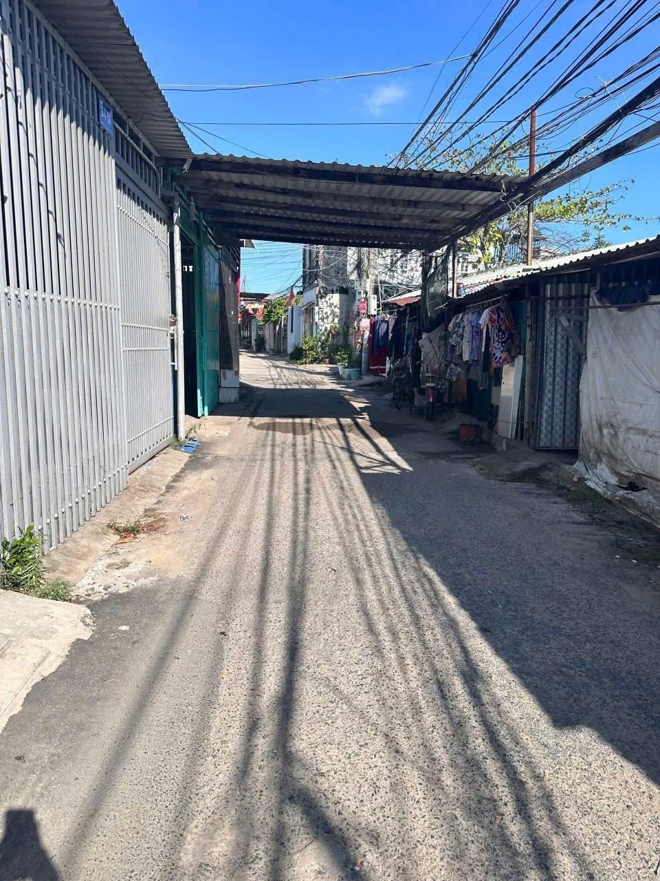 BÁN NHÀ CẤP 4 ĐƯỜNG PHƯỜNG THẮNG, VŨNG TÀU, VỊ TRÍ DÂN CƯ TIỀM NĂNG, ĐÔNG ĐÚC VÀ AN NINH TỐT, DIỆN TÍCH NHÀ 129M2 HƯỚNG TÂY NAM