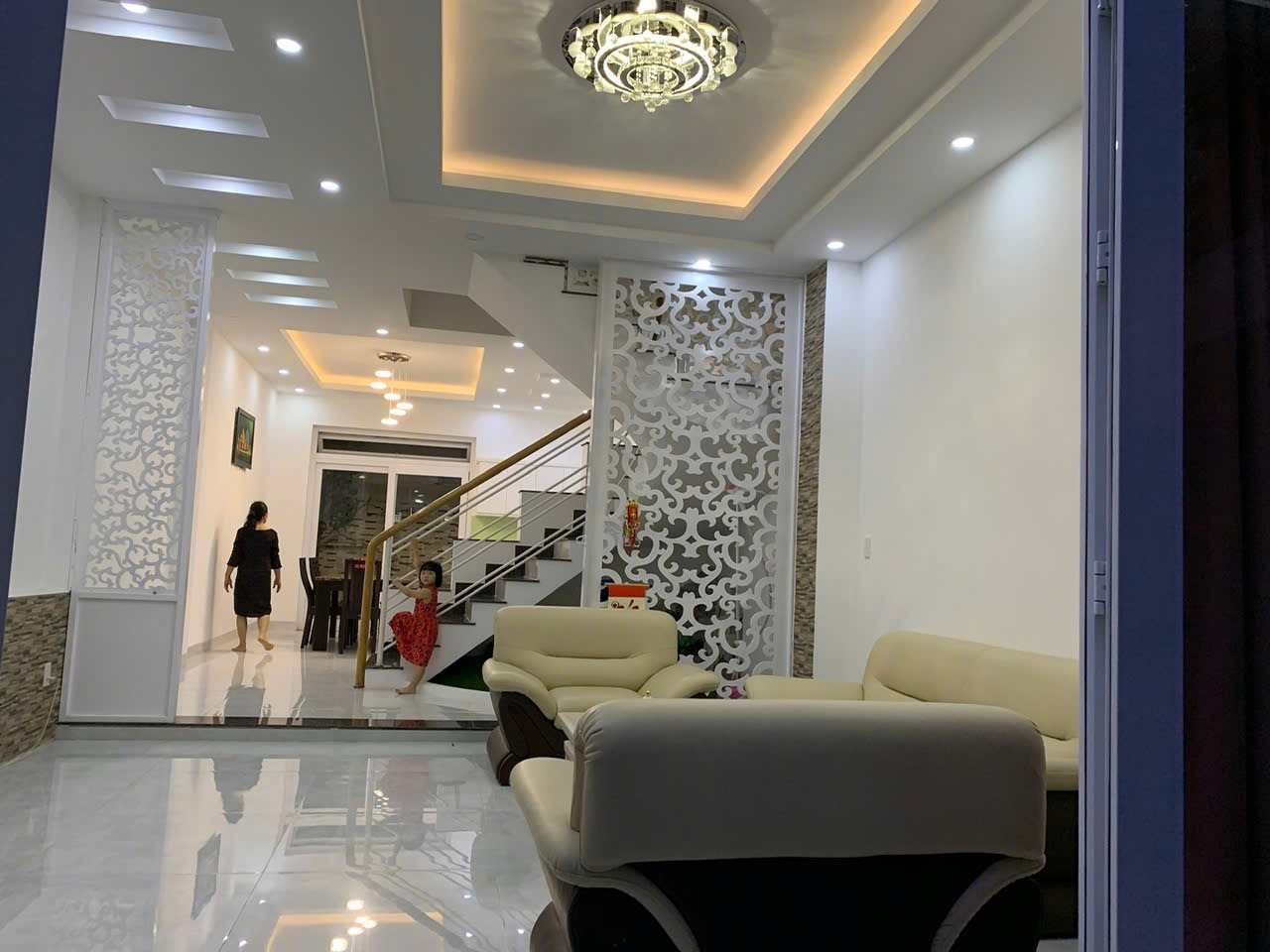 BÁN NHÀ 1 TRỆT 2 LẦU ĐƯỜNG XÔ VIẾT NGHỆ TĨNH, VŨNG TÀU, DIỆN TÍCH 128,4M2 NGAY VỊ TRÍ ĐẮC ĐỊA, HẺM Ô TÔ VÀO THOẢI MÁI, HƯỚNG NHÀ ĐÔNG BẮC