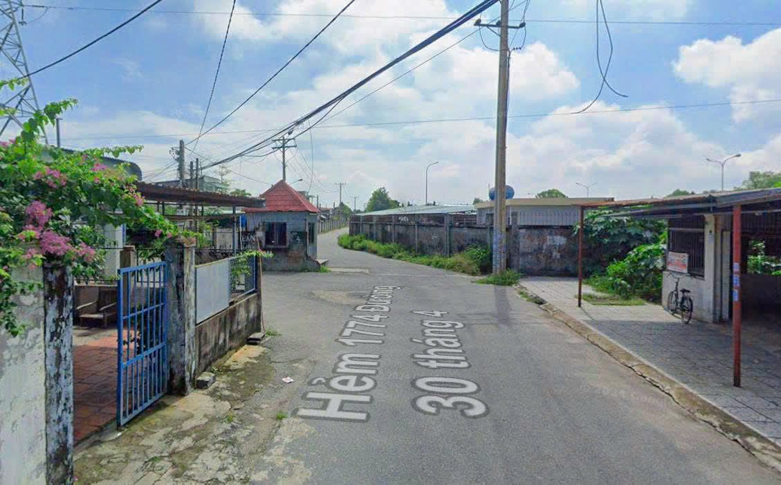 BÁN NHÀ CẤP 4 HẺM Ô TÔ ĐƯỜNG 30/4, VŨNG TÀU, THIẾT KẾ NHÀ 2 PHÒNG NGỦ, PHÙ HỢP GIA ĐÌNH AN CƯ LÂU DÀI, NẰM NGAY KHU VỰC ĐÔNG DÂN CƯ, AN NINH TỐT