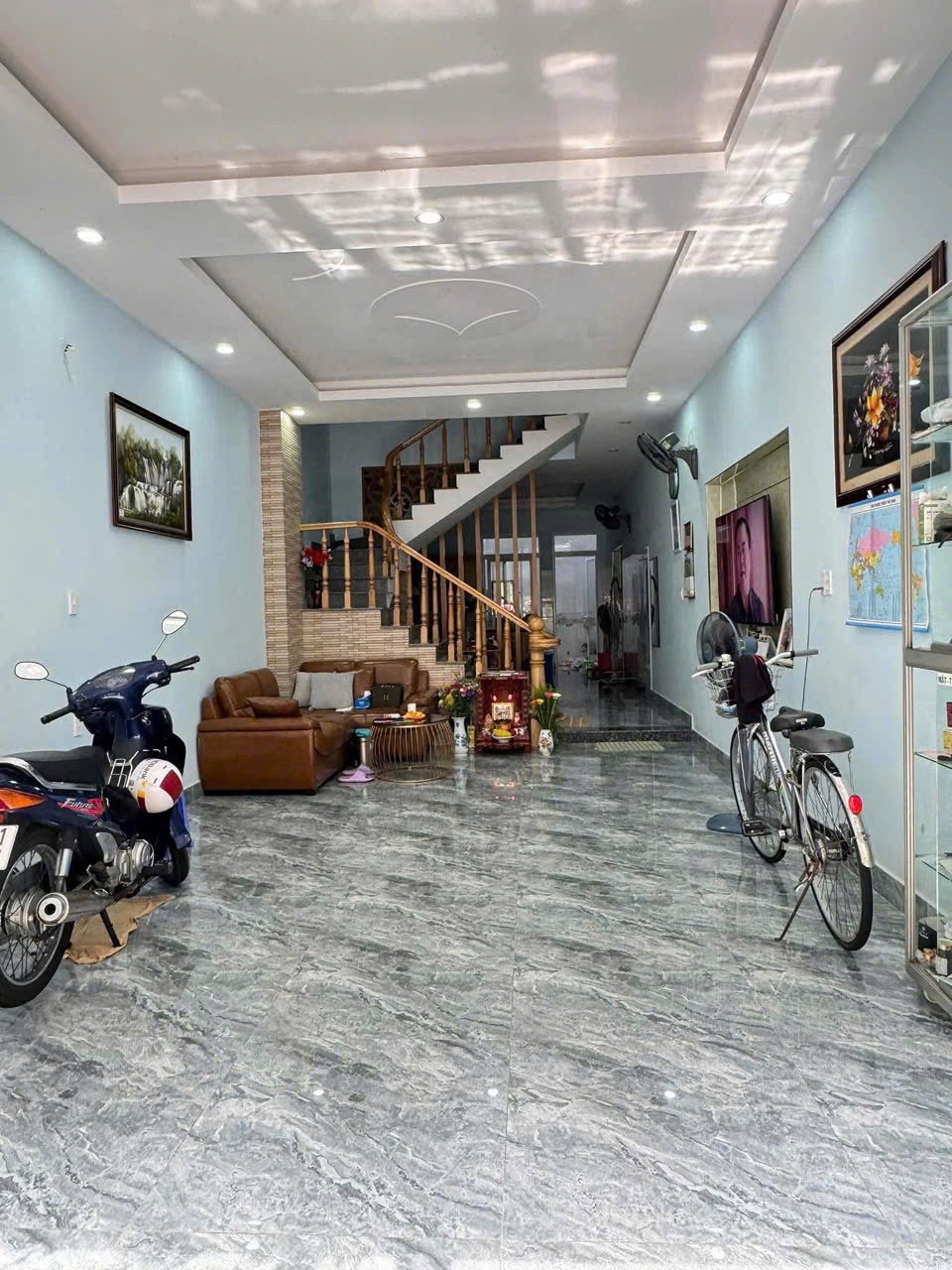 BÁN NHÀ ĐẸP HUỲNH KHƯƠNG AN, HƯỚNG ĐÔNG NAM, TRUNG TÂM VŨNG TÀU CHỈ 11,X TỶ NHÀ HOÀN CÔNG ĐẦY ĐỦ